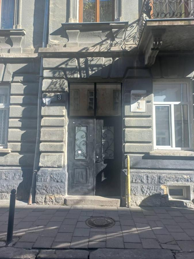 Чорно -Білий Люкс В Центрі Lejlighed Lviv Eksteriør billede